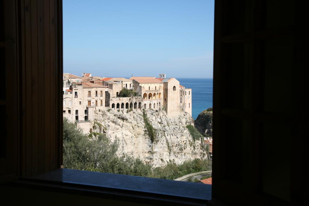 Mansarda Villa Alf Di Vito Tropea Szoba fotó