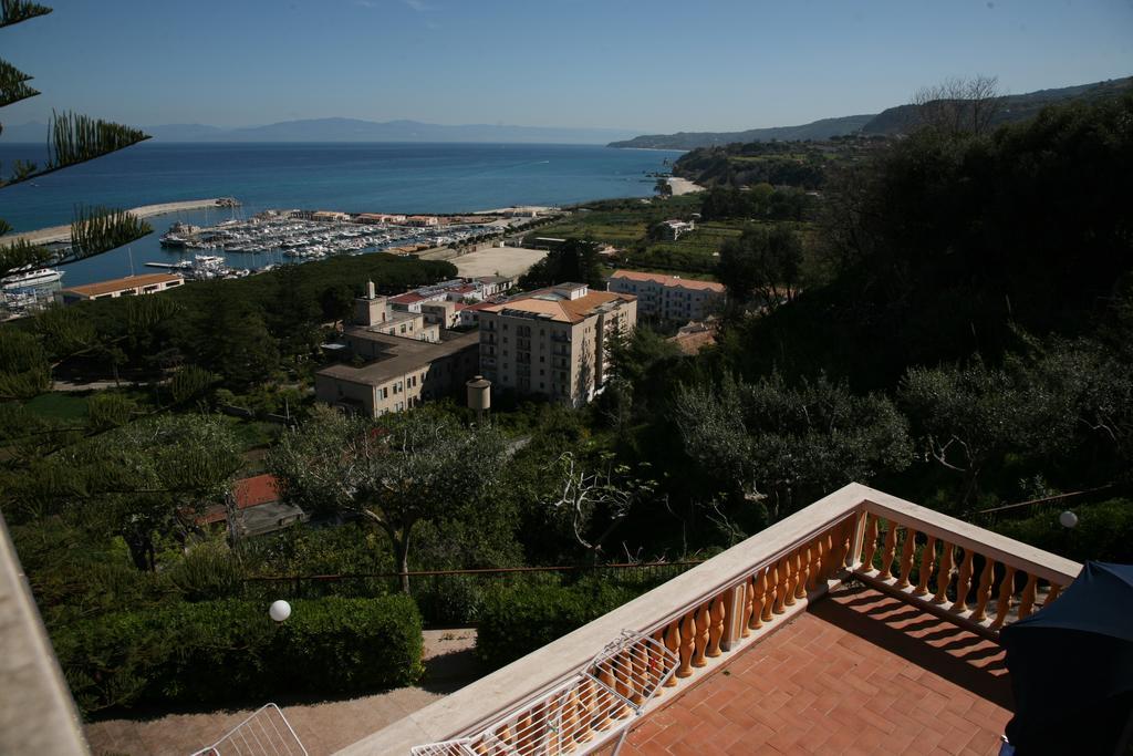 Mansarda Villa Alf Di Vito Tropea Szoba fotó